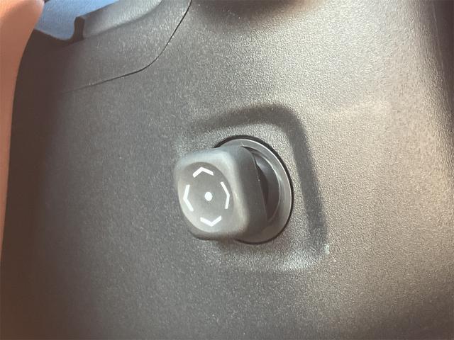 ヴェルファイアハイブリッド エグゼクティブラウンジ　全周囲カメラ　ナビ　ＴＶ　両側電動スライドドア　クリアランスソナー　オートクルーズコントロール　レーンアシスト　パークアシスト　衝突被害軽減システム　オートマチックハイビーム（64枚目）