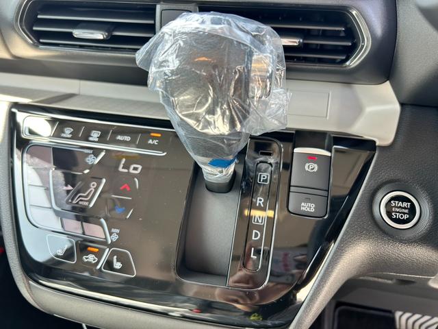 デリカミニ Ｇ　プレミアム　届出済未使用車　両側電動スライドドア　全方位モニター付き（27枚目）