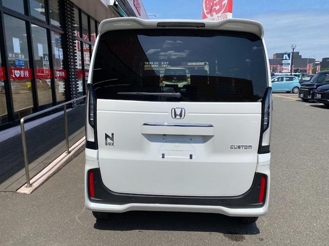 Ｎ－ＢＯＸカスタム ベースグレード　届出済未使用車　衝突軽減ブレーキ付き　両側電動スライドドア（10枚目）