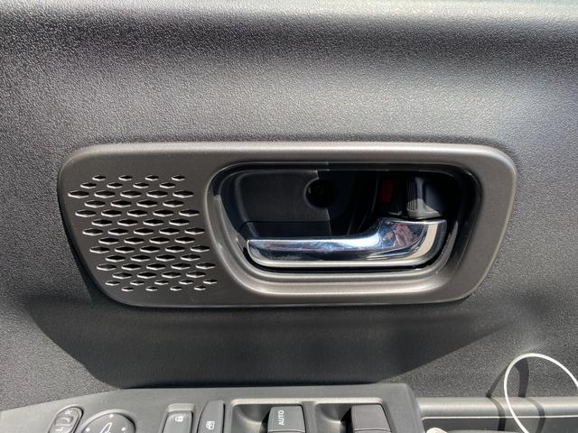 Ｎ－ＢＯＸカスタム ベースグレード　届出済未使用車　衝突軽減ブレーキ付き　両側電動スライドドア（16枚目）
