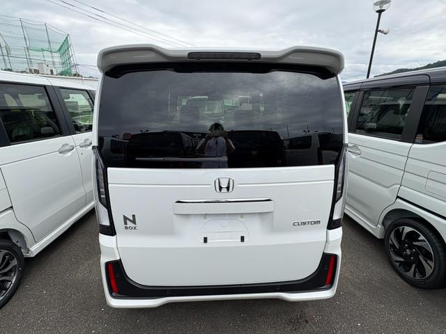 Ｎ－ＢＯＸカスタム ベースグレード　届出済未使用車　衝突軽減ブレーキ　アダプティブクルーズコントロール　片側電動スライドドア　電子パーキング　ブレーキホールド　シートヒーター　キーフリー　オートエアコン　純正アルミホイール（10枚目）