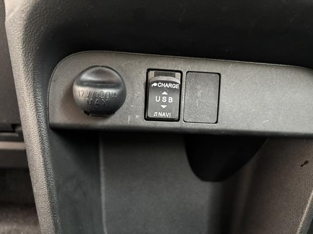 ムーヴキャンバス Ｘメイクアップリミテッド　ＳＡＩＩＩ　ナビ付き　ブルートゥース　両側電動スライドドア　ＥＴＣ　パノラマモニター　キーフリー　オートエアコン（26枚目）