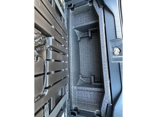 タント Ｘ　届出済未使用車　衝突軽減ブレーキ　両側電動スライドドア　シートヒーター　純正アルミホイール　コーナーセンサー　電子パーキング　ブレーキホールド　ステアリングスイッチ（13枚目）
