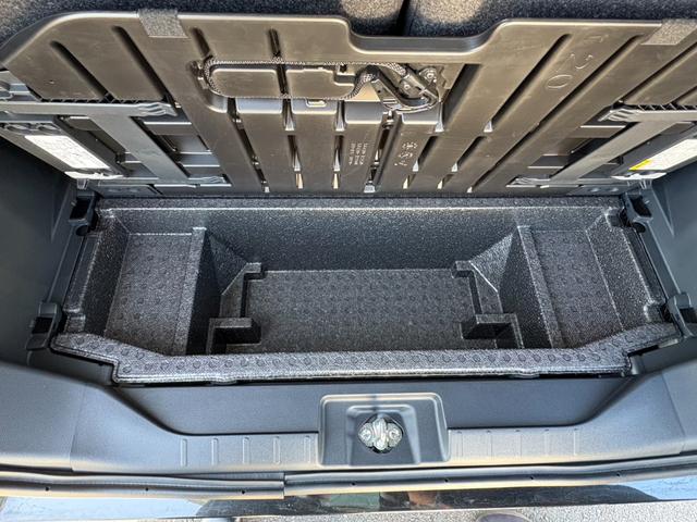 タント カスタムＸ　届出済未使用車　衝突軽減ブレーキ　両側電動スライドドア　電子パーキングブレーキ　ブレーキホールド　シートヒーター　キーフリー　オートエアコン（13枚目）