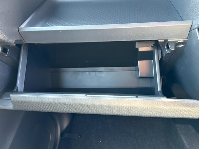 タント カスタムＸ　届出済未使用車　衝突軽減ブレーキ　両側電動スライドドア　電子パーキングブレーキ　ブレーキホールド　シートヒーター　キーフリー　オートエアコン（31枚目）