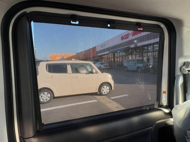 スペーシアギア ハイブリッドＸＺ　衝突軽減ブレーキ　両側電動スライドドア　ハンドルヒーター　シートヒーター　電子パーキングブレーキ　ブレーキホールド　純正アルミホイール　キーフリー　オートエアコン（16枚目）