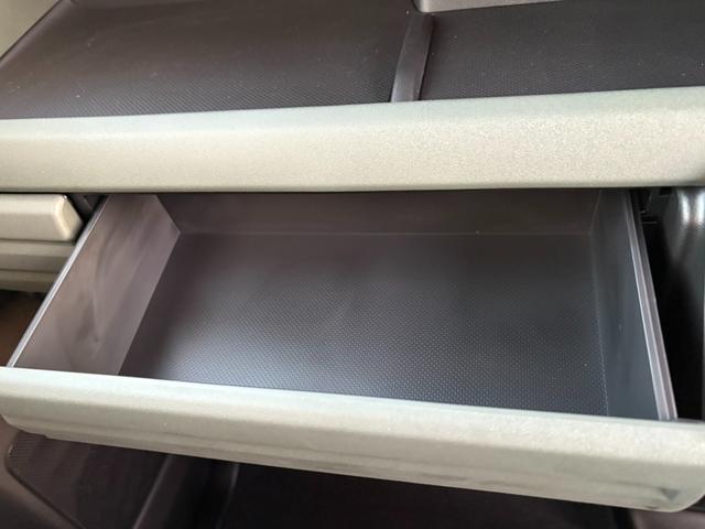 スペーシアギア ハイブリッドＸＺ　衝突軽減ブレーキ　両側電動スライドドア　ハンドルヒーター　シートヒーター　電子パーキングブレーキ　ブレーキホールド　純正アルミホイール　キーフリー　オートエアコン（35枚目）