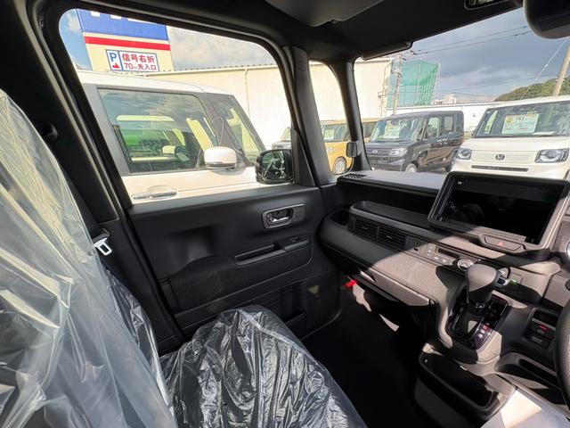 Ｎ－ＢＯＸカスタム ベースグレード　届出済未使用車　衝突軽減ブレーキ　片側電動スライドドア　シートヒーター　バックカメラ　純正アルミホイール（32枚目）