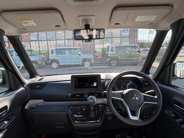 デリカミニ Ｇ　プレミアム　届出済未使用車　衝突軽減ブレーキ　アラウンドビューモニター　両側電動スライドドア　電子パーキングブレーキ　ブレーキホールド　ハンドルヒーター　純正アルミホイール（15枚目）