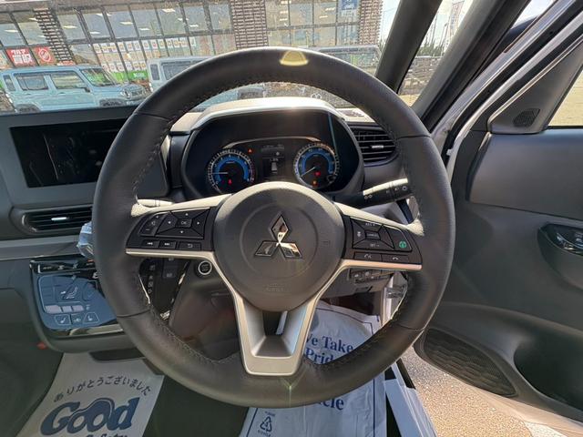 デリカミニ Ｇ　プレミアム　届出済未使用車　衝突軽減ブレーキ　アラウンドビューモニター　両側電動スライドドア　電子パーキングブレーキ　ブレーキホールド　ハンドルヒーター　純正アルミホイール（17枚目）