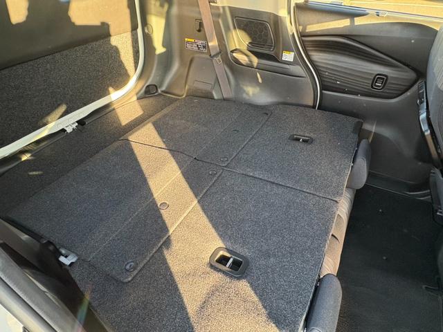 ソリオ ハイブリッドＭＺ　社外８インチナビ　フルセグＴＶ　ブルートゥース　ＤＶＤ再生　ＥＴＣ　両側電動スライドドア　ヘッドアップディスプレイ　コーナーセンサー　ドラレコ付き（19枚目）