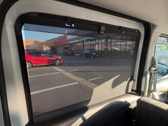 ソリオ ハイブリッドＭＺ　社外８インチナビ　フルセグＴＶ　ブルートゥース　ＤＶＤ再生　ＥＴＣ　両側電動スライドドア　ヘッドアップディスプレイ　コーナーセンサー　ドラレコ付き（22枚目）