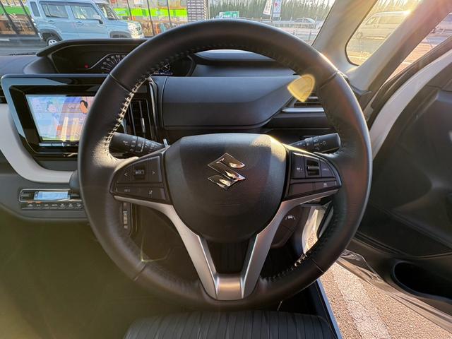 ソリオ ハイブリッドＭＺ　社外８インチナビ　フルセグＴＶ　ブルートゥース　ＤＶＤ再生　ＥＴＣ　両側電動スライドドア　ヘッドアップディスプレイ　コーナーセンサー　ドラレコ付き（28枚目）