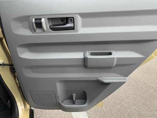 タフト Ｇ　ダーククロムベンチャー　届出済未使用車　衝突軽減ブレーキ　電子パーキングブレーキ　ブレーキホールド機能　ガラスルーフ　純正アルミホイール（23枚目）