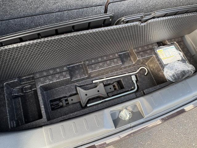 モコ Ｘ　１月５日限定販売　純正ナビ　ワンセグＴＶ　ブルートゥース　ＤＶＤ再生　ＥＴＣ　オートエアコン　キーフリー（14枚目）