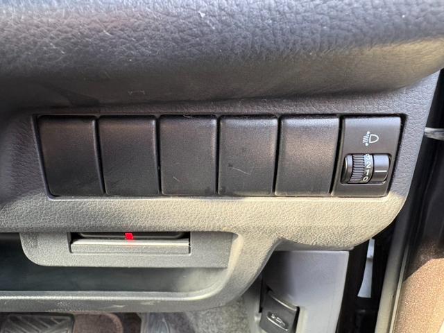 モコ Ｘ　１月５日限定販売　純正ナビ　ワンセグＴＶ　ブルートゥース　ＤＶＤ再生　ＥＴＣ　オートエアコン　キーフリー（22枚目）