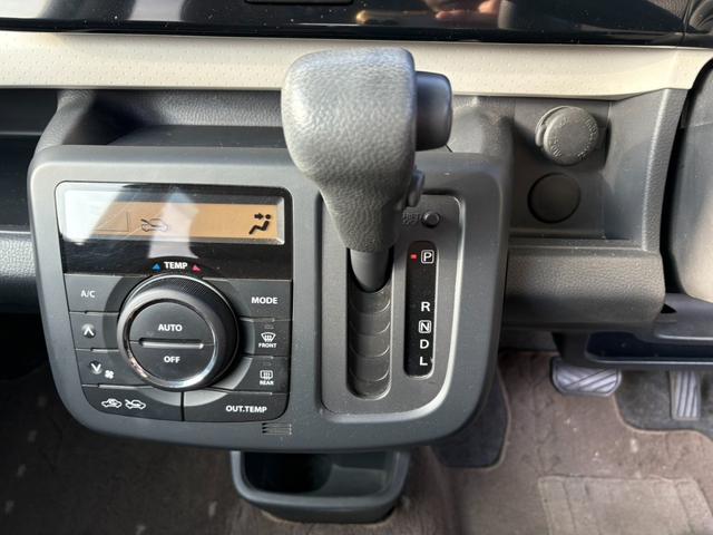 モコ Ｘ　１月５日限定販売　純正ナビ　ワンセグＴＶ　ブルートゥース　ＤＶＤ再生　ＥＴＣ　オートエアコン　キーフリー（29枚目）