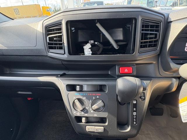 ミライース L SAIII 届出済未使用車 衝突軽減ブレーキサポート キーレス マニュアルエアコン(24枚目)