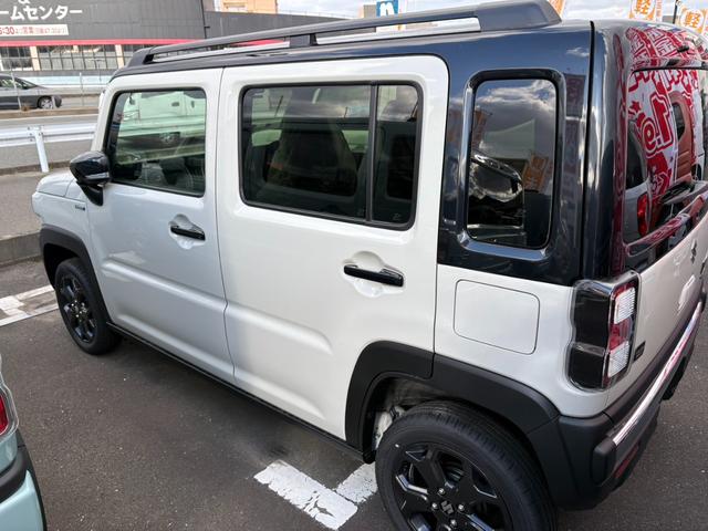 ハスラー タフワイルド　届出済未使用車　衝突軽減ブレーキ　シートヒーター　フォグランプ　ルーフキャリア　クルーズコントロール　コーナーセンサー　ステアリングスイッチ　キーフリー　オートエアコン（12枚目）