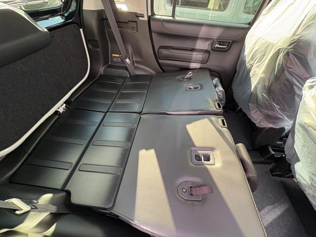 ハスラー タフワイルド　届出済未使用車　衝突軽減ブレーキ　シートヒーター　フォグランプ　ルーフキャリア　クルーズコントロール　コーナーセンサー　ステアリングスイッチ　キーフリー　オートエアコン（17枚目）