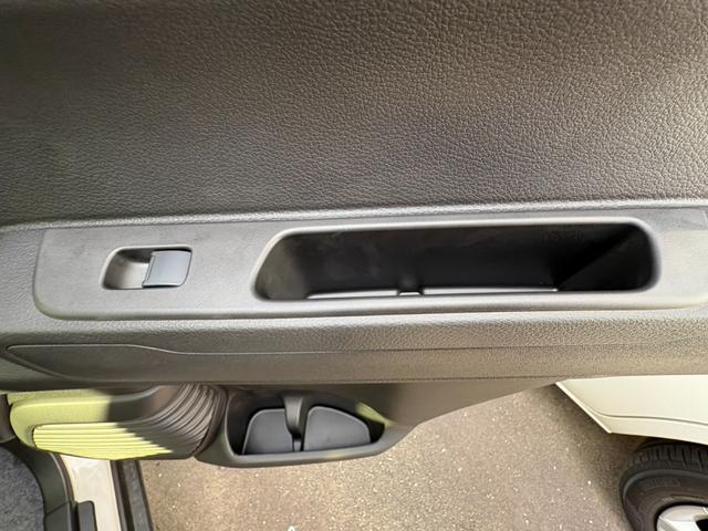 ハスラー タフワイルド　届出済未使用車　衝突軽減ブレーキ　シートヒーター　フォグランプ　ルーフキャリア　クルーズコントロール　コーナーセンサー　ステアリングスイッチ　キーフリー　オートエアコン（22枚目）