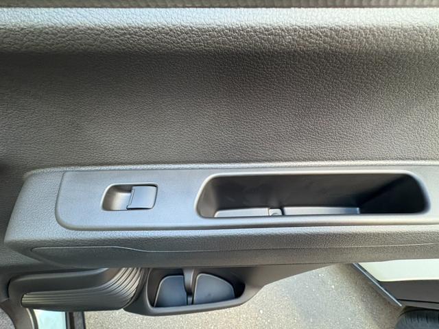 ハスラー 　届出済未使用車　衝突軽減ブレーキ　シートヒーター　クルーズコントロール　コーナーセンサー　ステアリングスイッチ　キーフリー　オートエアコン（22枚目）