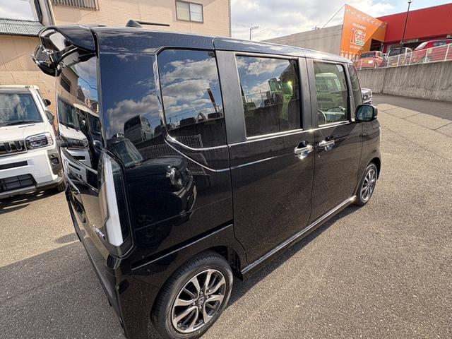 Ｎ－ＢＯＸカスタム ベースグレード　衝突軽減ブレーキ　片側電動スライドドア　アダプティブクルーズコントロール　ステアリングスイッチ　シートヒーター　電子パーキングブレーキ　ブレーキホールド（11枚目）