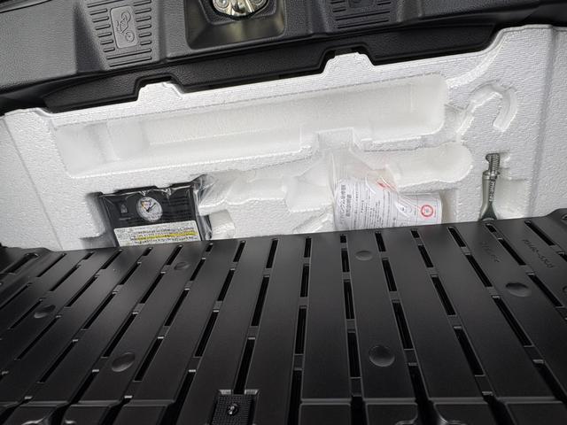 スペーシアギア ハイブリッドＸＺ　純正９インチナビ　全方位モニター付き　両側電動スライドドア　シートヒーター　ハンドルヒーター　スリムサーキュレーター　電子パーキングブレーキ　ブレーキホールド機能　純正アルミホイール（15枚目）