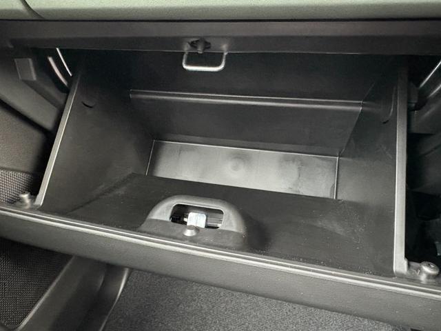 スペーシアギア ハイブリッドＸＺ　純正９インチナビ　全方位モニター付き　両側電動スライドドア　シートヒーター　ハンドルヒーター　スリムサーキュレーター　電子パーキングブレーキ　ブレーキホールド機能　純正アルミホイール（47枚目）