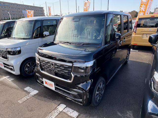 Ｎ－ＢＯＸカスタム ベースグレード　届出済未使用車　衝突軽減ブレーキ　片側電動スライドドア　アダプティブクルーズコントロール　ステアリングスイッチ　シートヒーター　電子パーキングブレーキ　ブレーキホールド（7枚目）