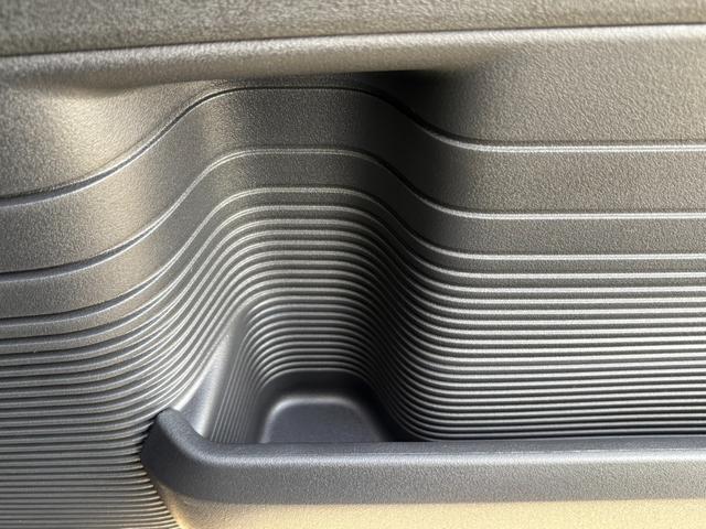 Ｎ－ＢＯＸカスタム ベースグレード　届出済未使用車　衝突軽減ブレーキ　片側電動スライドドア　アダプティブクルーズコントロール　ステアリングスイッチ　シートヒーター　電子パーキングブレーキ　ブレーキホールド（49枚目）