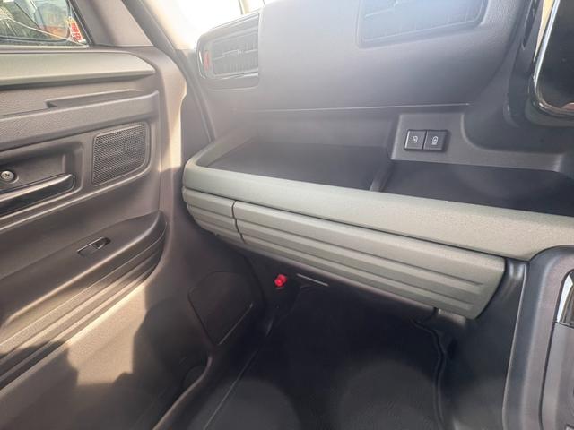 スペーシアギア ハイブリッドＸＺ　衝突軽減ブレーキ　クルーズコントロール　コーナーセンサー　ステアリングスイッチ　キーフリー　オートエアコン（41枚目）