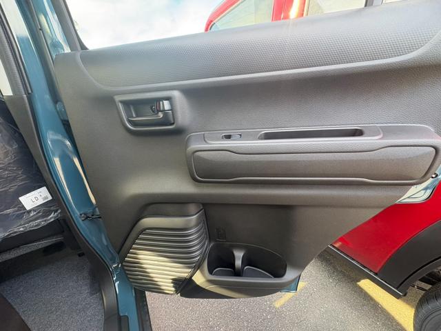 ハスラー ハイブリッドＧ　届出済未使用車　衝突軽減ブレーキ　クルーズコントロール　コーナーセンサー　ステアリングスイッチ　キーフリー　オートエアコン（19枚目）