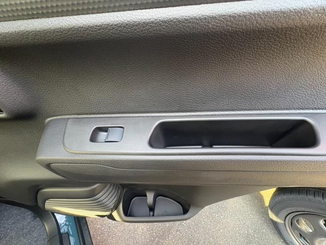 ハスラー ハイブリッドＧ　届出済未使用車　衝突軽減ブレーキ　クルーズコントロール　コーナーセンサー　ステアリングスイッチ　キーフリー　オートエアコン（20枚目）