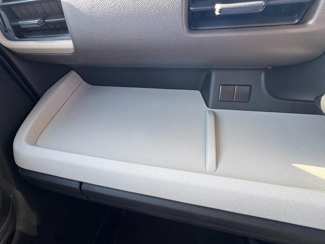 スペーシア ハイブリッドＧ　衝突軽減ブレーキ　両側スライドドア　ステアリングスイッチ　キーフリー　オートエアコン（40枚目）