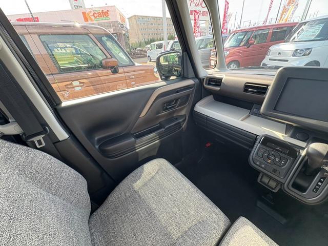 スペーシア ハイブリッドＧ　１月３日販売開始　届出済未使用車　衝突軽減ブレーキ　両側スライドドア　ステアリングスイッチ　キーフリー　オートエアコン（31枚目）