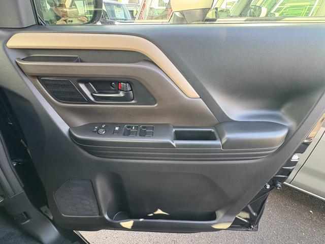 スペーシア ハイブリッドＧ　１月３日販売開始　届出済未使用車　衝突軽減ブレーキ　両側スライドドア　ステアリングスイッチ　キーフリー　オートエアコン（40枚目）