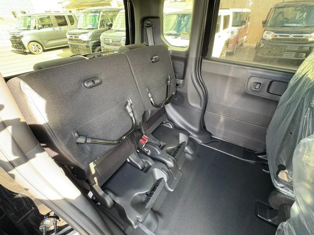 Ｎ－ＢＯＸカスタム ベースグレード　届出済未使用車　衝突軽減ブレーキ　アダプティブクルーズコントロール　片側電動スライドドア　電子パーキング　ブレーキホールド　シートヒーター　キーフリー　オートエアコン　純正アルミホイール（18枚目）