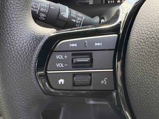 Ｎ－ＢＯＸカスタム ベースグレード　届出済未使用車　衝突軽減ブレーキ　アダプティブクルーズコントロール　片側電動スライドドア　電子パーキング　ブレーキホールド　シートヒーター　キーフリー　オートエアコン　純正アルミホイール（25枚目）