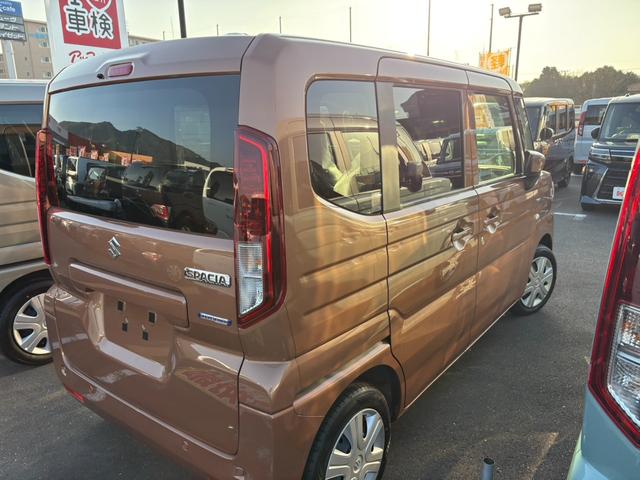 スペーシア ハイブリッドＸ　届出済み未使用車　衝突軽減ブレーキ　両側電動スライドドア　スリムサーキュレーター　キーフリー　オートエアコン　シートヒーター（10枚目）