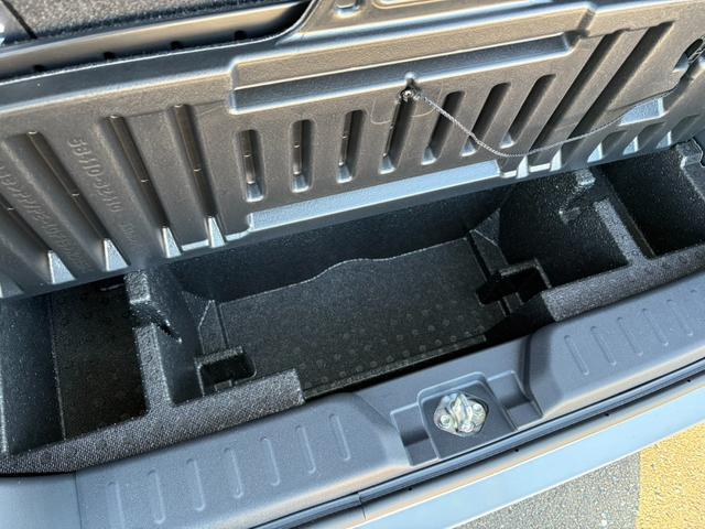 ムーヴキャンバス 　衝突軽減ブレーキ　両側電動スライドドア　シートヒーター　ＬＥＤヘッドライト　電子パーキングブレーキ　ブレーキホールド　ステアリングスイッチ　キーフリー　オートエアコン（18枚目）