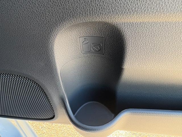 ムーヴキャンバス 　衝突軽減ブレーキ　両側電動スライドドア　シートヒーター　ＬＥＤヘッドライト　電子パーキングブレーキ　ブレーキホールド　ステアリングスイッチ　キーフリー　オートエアコン（47枚目）