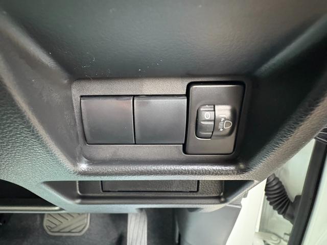 スペーシア ハイブリッドＧ　届出済未使用車　衝突軽減ブレーキ　両側スライドドア　ステアリングスイッチ　キーフリー　オートエアコン（27枚目）