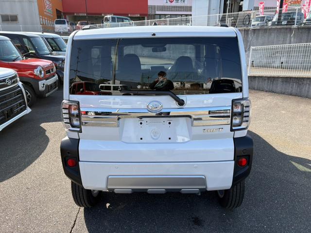 タフト Ｇ　クロムベンチャー　衝突軽減ブレーキ　ブレーキホールド　電子パーキングブレーキ　コーナーセンサー　ガラスルーフ　シートヒーター　バックカメラ　ステアリングスイッチ（12枚目）