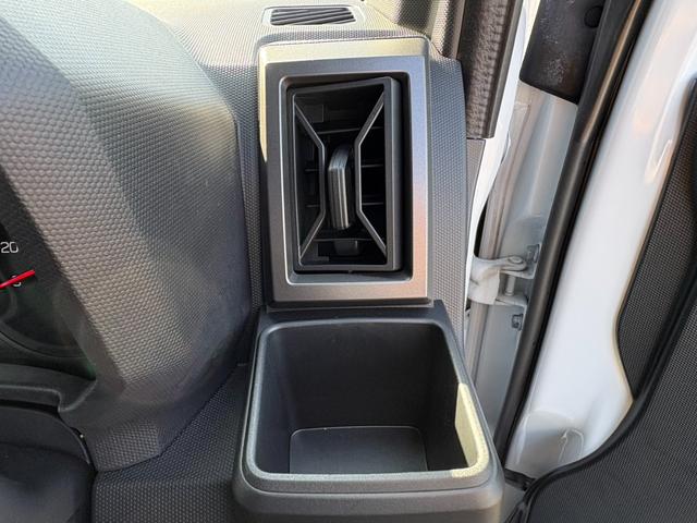 タフト Ｇ　クロムベンチャー　衝突軽減ブレーキ　ブレーキホールド　電子パーキングブレーキ　コーナーセンサー　ガラスルーフ　シートヒーター　バックカメラ　ステアリングスイッチ（49枚目）