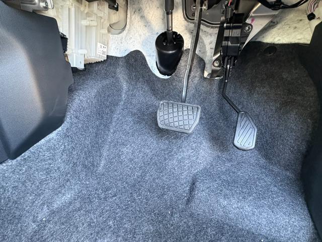 タフト Ｇ　クロムベンチャー　衝突軽減ブレーキ　ブレーキホールド　電子パーキングブレーキ　コーナーセンサー　ガラスルーフ　シートヒーター　バックカメラ　ステアリングスイッチ（53枚目）