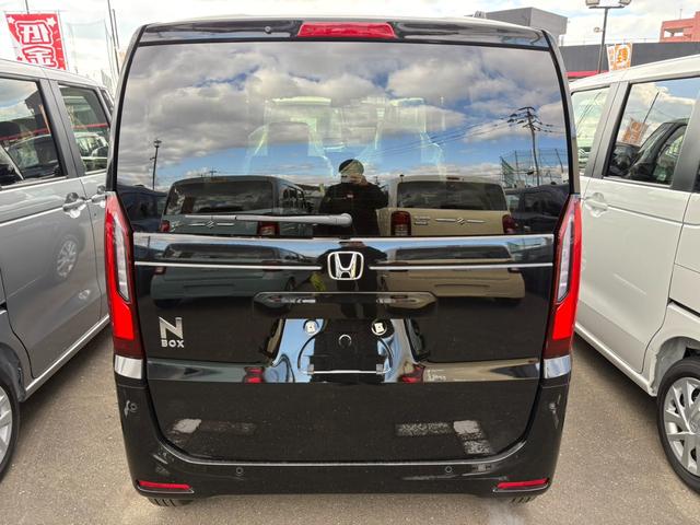 Ｎ－ＢＯＸ ベースグレード　衝突軽減ブレーキ　アダプティブクルーズコントロール　片側電動スライドドア　電子パーキング　ブレーキホールド　シートヒーター　キーフリー　オートエアコン（11枚目）