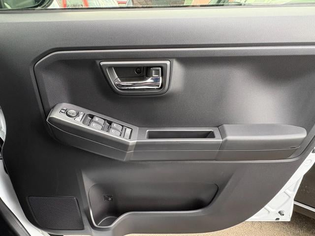 タフト G ダーククロムベンチャー 届出済未使用車 衝突軽減ブレーキ 電子パーキングブレーキ ブレーキホールド機能 ガラスルーフ 純正アルミホイール(48枚目)