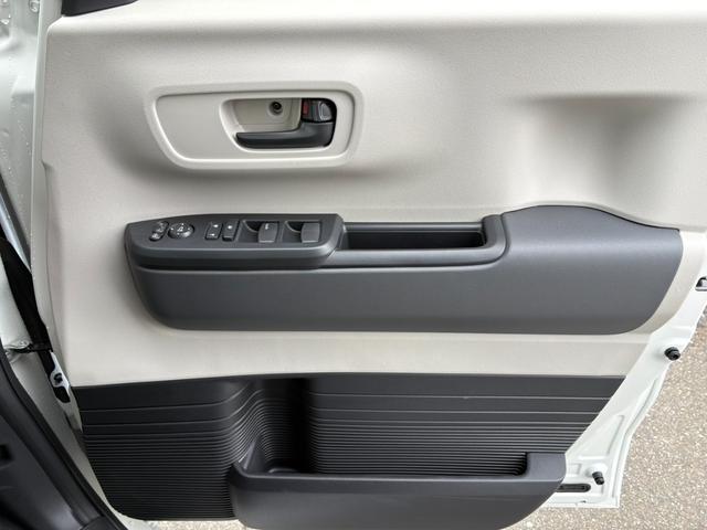 Ｎ－ＢＯＸ ベースグレード　届出済未使用車　衝突軽減ブレーキ　アダプティブクルーズコントロール　片側電動スライドドア　電子パーキング　ブレーキホールド　シートヒーター　キーフリー　オートエアコン（49枚目）