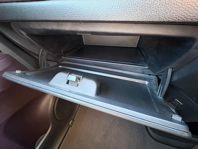 Ｎ－ＯＮＥ プレミアム・Ｌパッケージ　フルセグナビ　Ｂｌｕｅｔｏｏｔｈ　ＣＤ／ＤＶＤ再生　ＥＴＣ　バックカメラ　オートライト（41枚目）